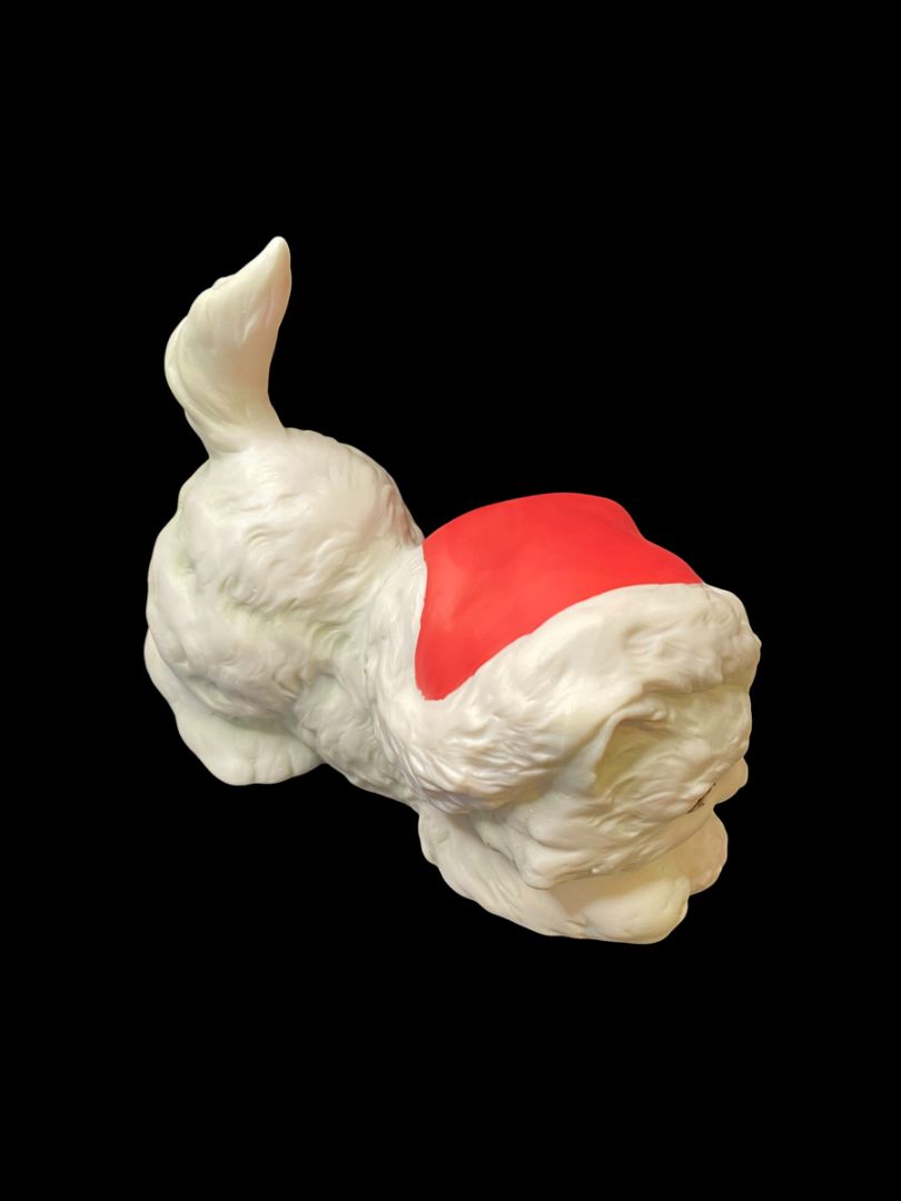 1992 Enesco Holiday Figurine Kitty Cat Santa Hat Ball of Yarn 4"L