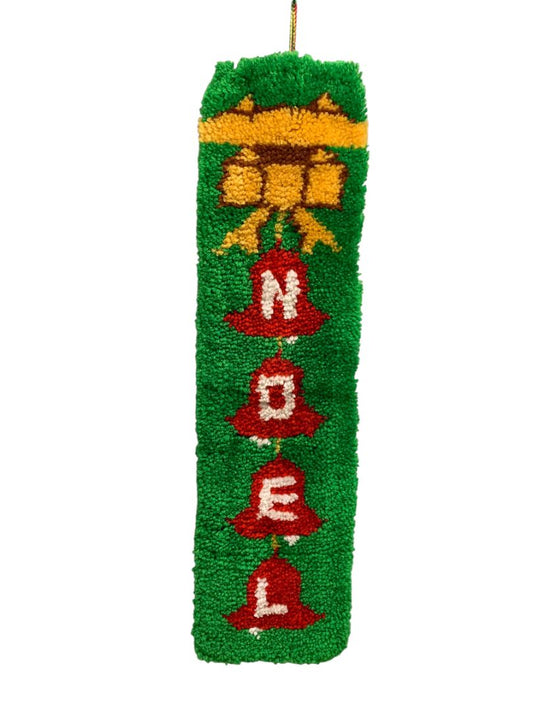 Vintage Noel Wall Hanging Latch Hook Yarn Christmas Retro 33”