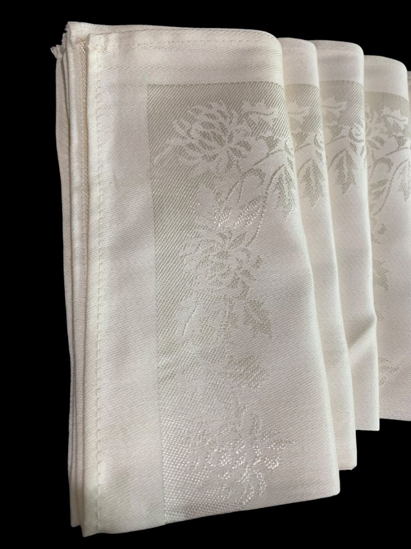 Set of 8 Ivory Dinner Cloth Napkins Table Linens Cotton Rayon 14.75" Sqaure