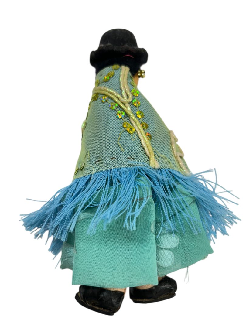 Lot of 4 Bolivian Soft Scult Dolls 7" Folk Art Grandpa Woman