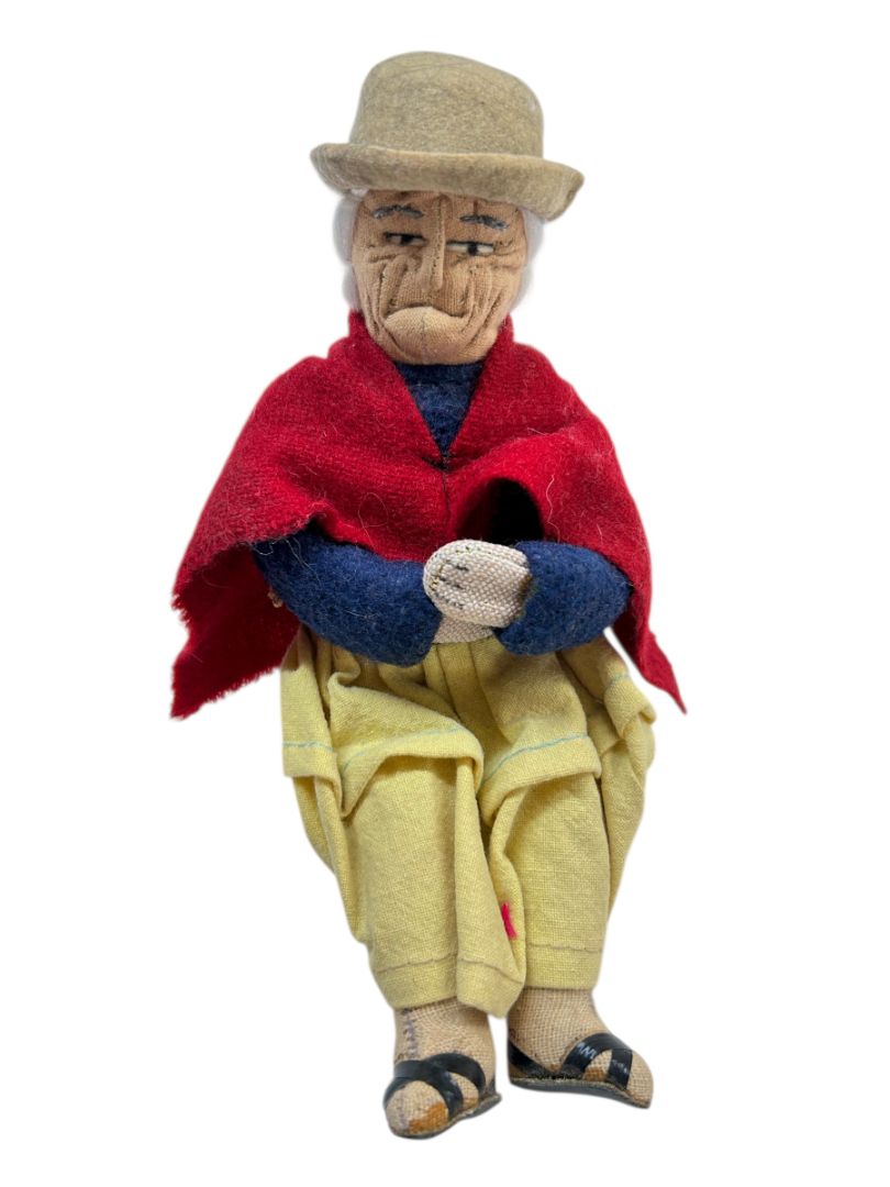 Lot of 4 Bolivian Soft Scult Dolls 7" Folk Art Grandpa Woman