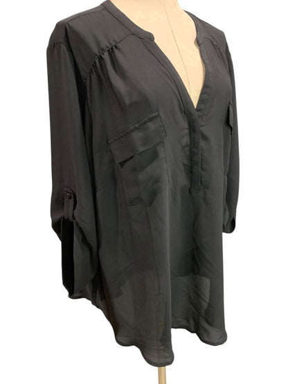 Size 5X Torrid Womens Black Blouse Shirt Pockets Roll Tab Sleeve