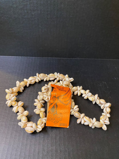 Vintage Leis of Hawaii Wahina Souvenir Shell Necklace with Tag Made in Philippines
