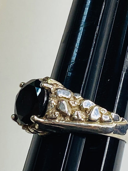 Size 10.5 Silvertone Costume Jewelry Ring Faceted Dark Red Glass