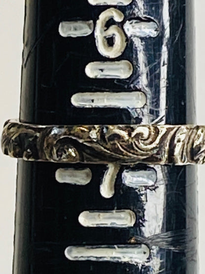 Vintage Size 8 Sterling Silver Ring Band Vines Design