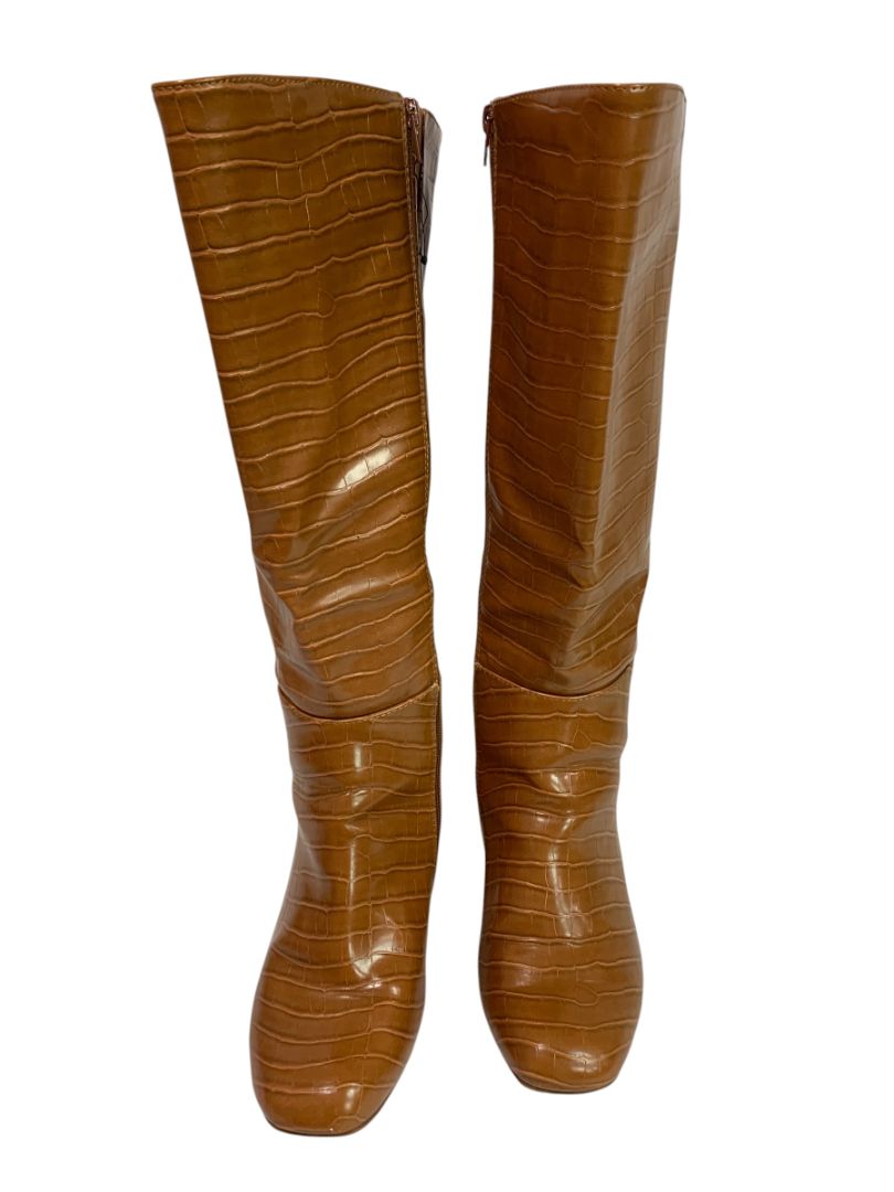 Size 8W Lane Bryant Womens Wide Calf Block Heel Embossed Boots