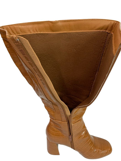 Size 8W Lane Bryant Womens Wide Calf Block Heel Embossed Boots