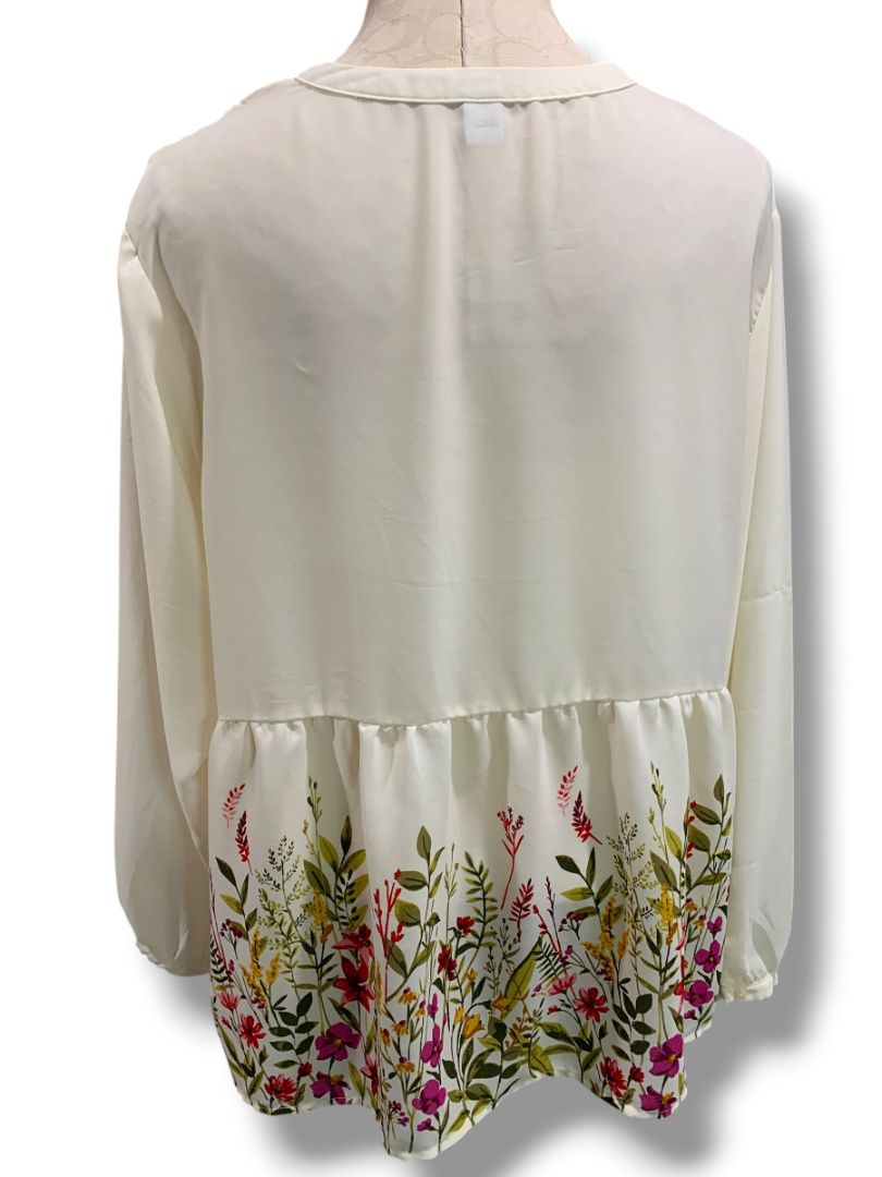 Size XL Old Navy Womens Pullover Cream Blouse Shirt Floral Hem Pattern