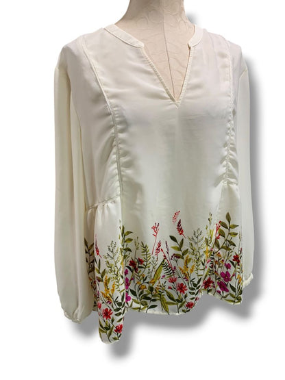 Size XL Old Navy Womens Pullover Cream Blouse Shirt Floral Hem Pattern
