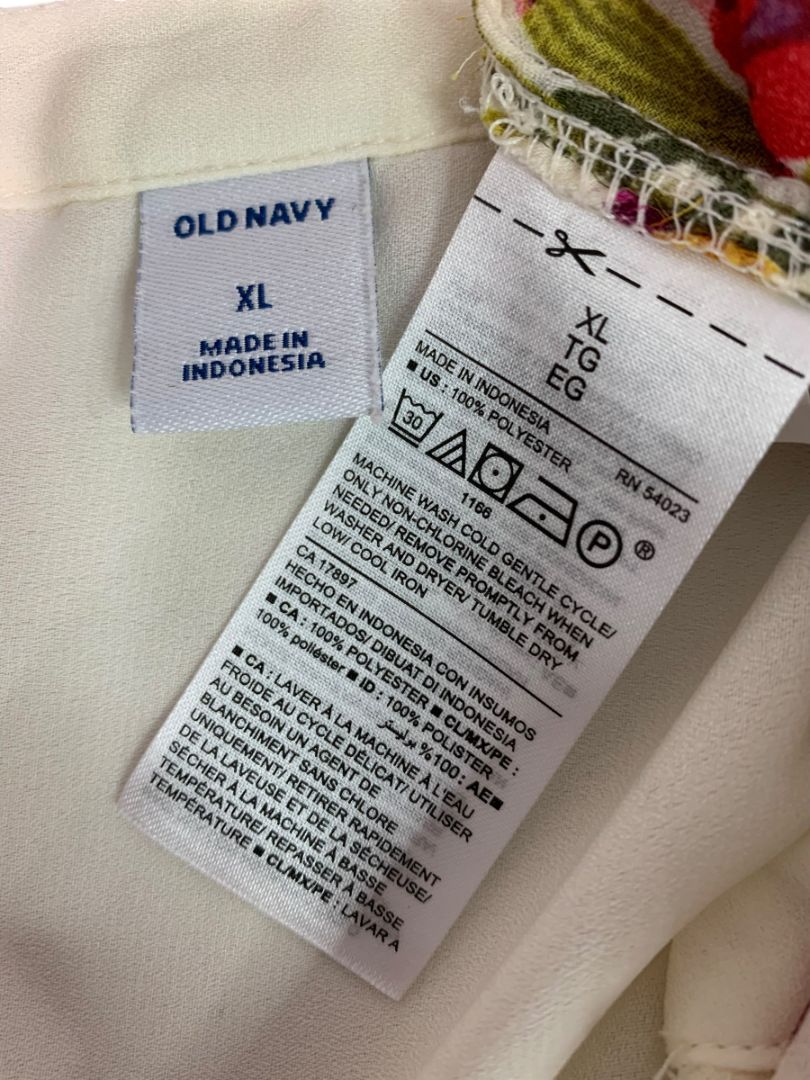 Size XL Old Navy Womens Pullover Cream Blouse Shirt Floral Hem Pattern