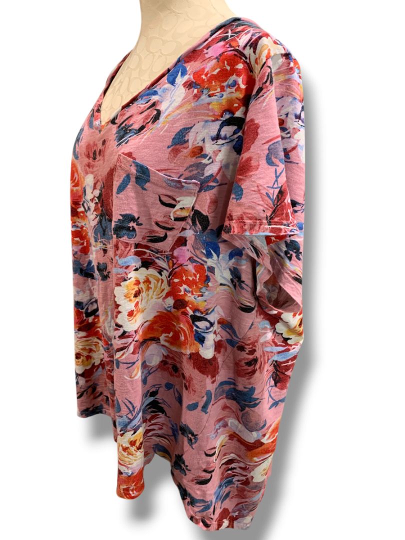 Size 3X Torrid Womens Pink Tshirt Floral Print V-Neck Classic Fit
