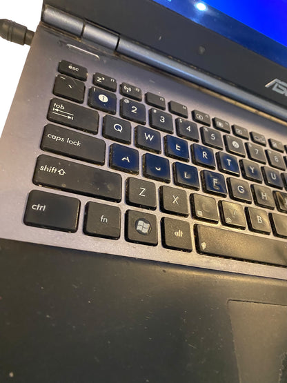 Asus US56E Laptop Computer 15" Windows 7 Home Prem OA