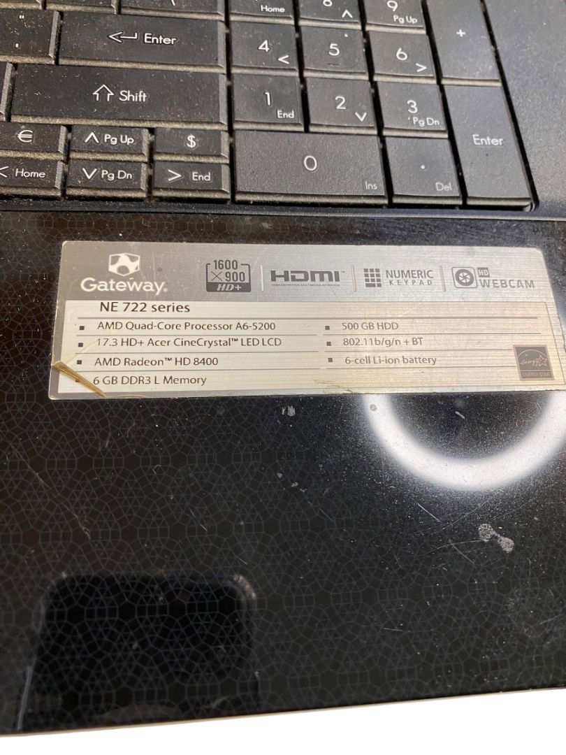 Gateway EG70 Laptop Computer AMD A6 Quad-Core NE 722 Series Windows 8 17"