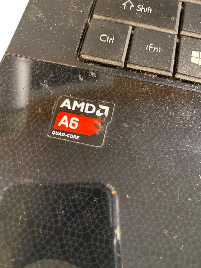 Gateway EG70 Laptop Computer AMD A6 Quad-Core NE 722 Series Windows 8 17"