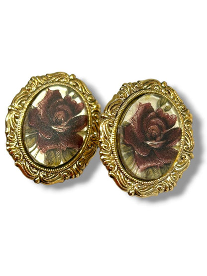 Vintage Signed Giovanni Goldtone Rose Print Clip On Non-Pierced Earrings 1"