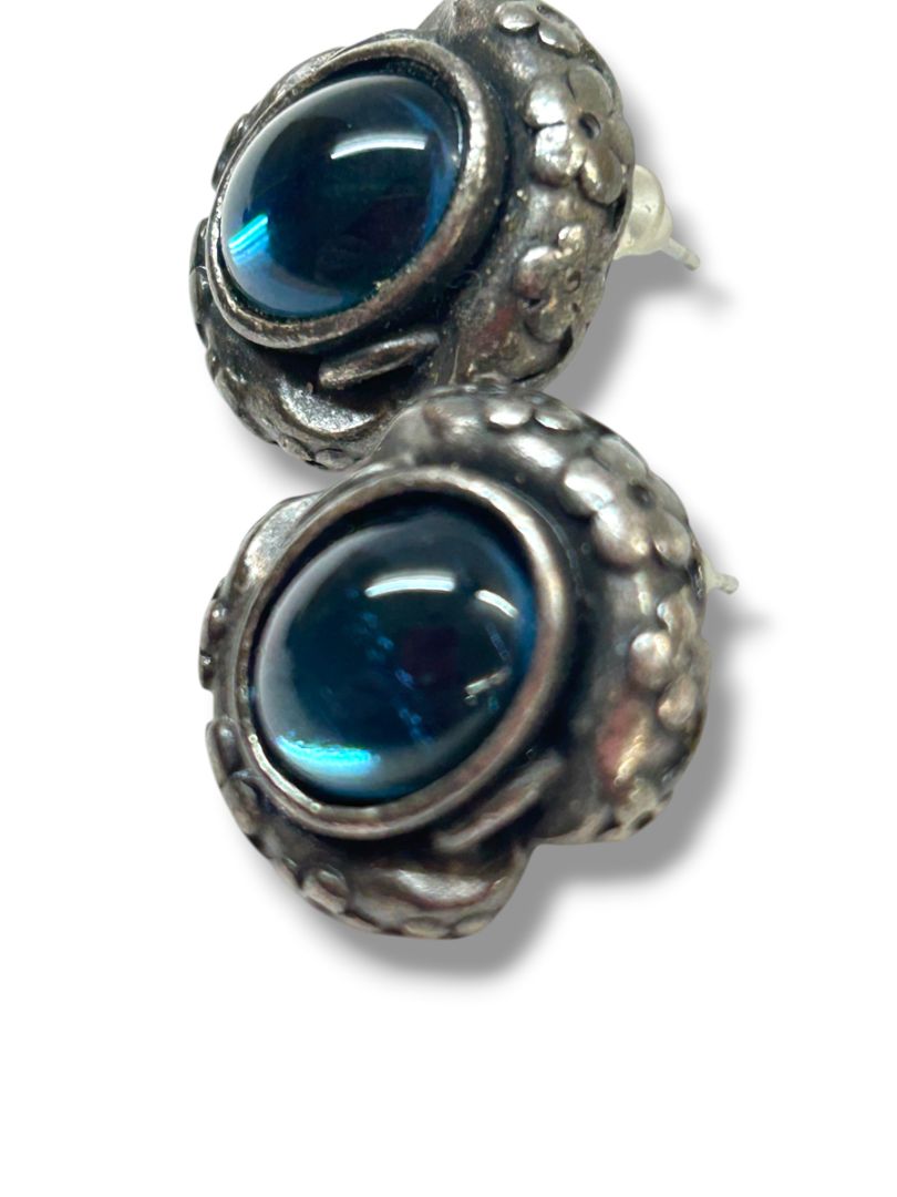 2 Pair Pewter Color Post Pierced Earrings Hoop .75" Oval Blue Center .75"