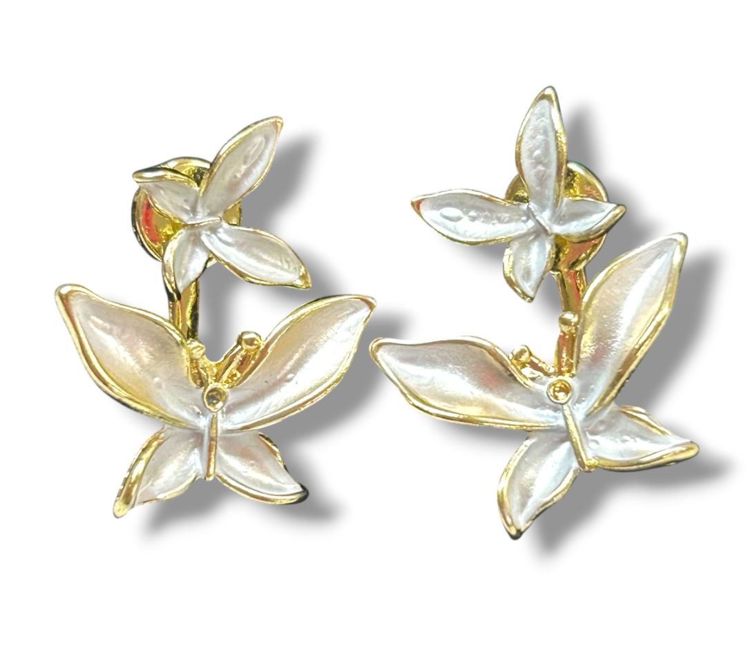 2 Pair Goldtone Post Pierced Earrings Avon Flag Heart .6" Butterfly 1"