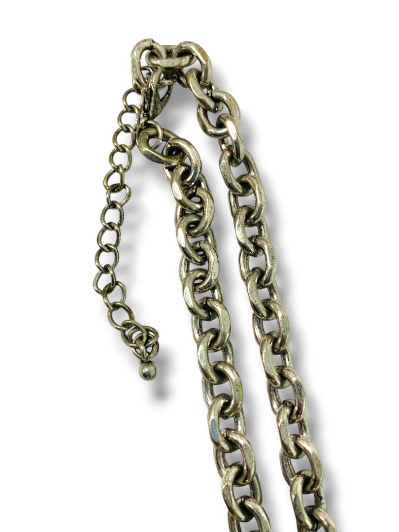 Silvertone Chunky Chain Necklace Padlock Pendant 18"-21" Lobster Clasp