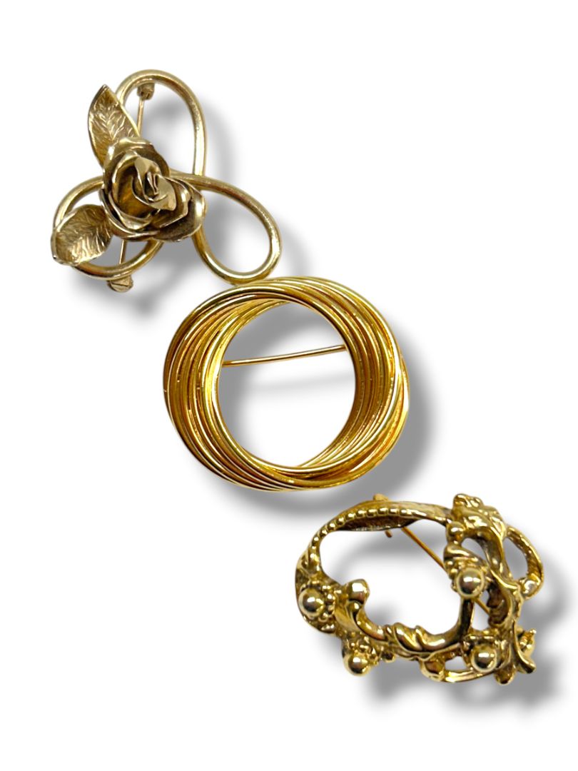 Lot of 3 Vintage Goldtone Brooch Pins Rose Interlocking Circles 1.25"