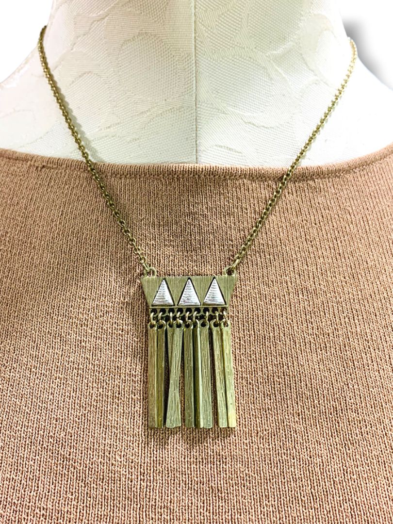 Goldtone Necklace Swag Pendant 17-20" Silvertone Triangles