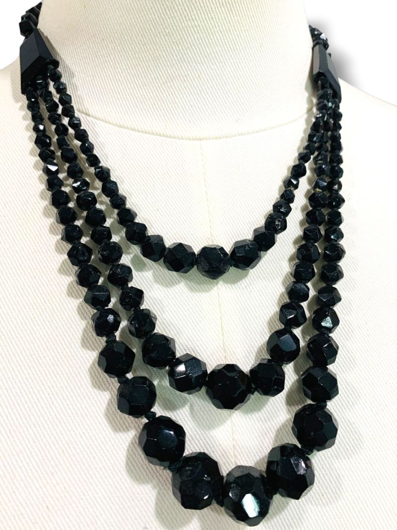 Vintage Tiered Black Beaded Necklace Graduated 18.5" Spring Clasp