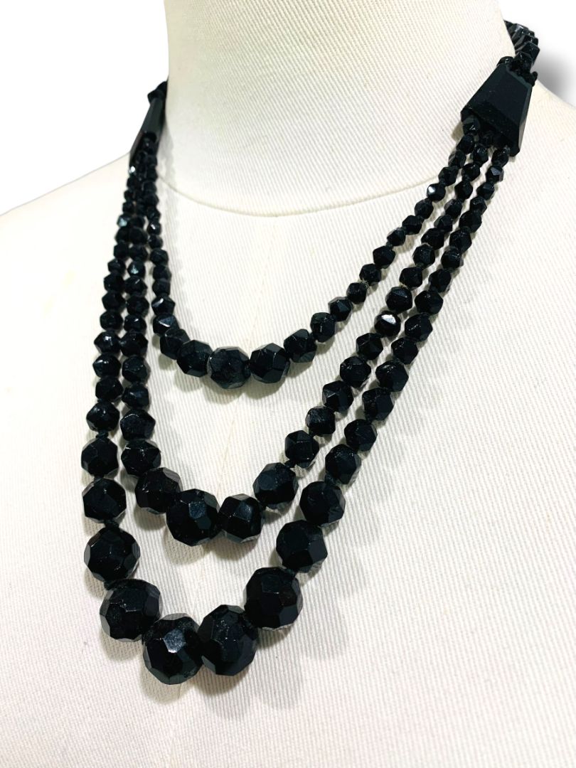 Vintage Tiered Black Beaded Necklace Graduated 18.5" Spring Clasp
