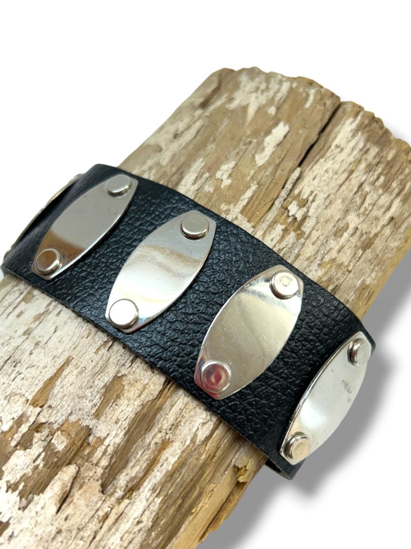 2 Wide Cuff Bracelets Silvertone Stretch Silvertone Snap Leather 7-7.75"