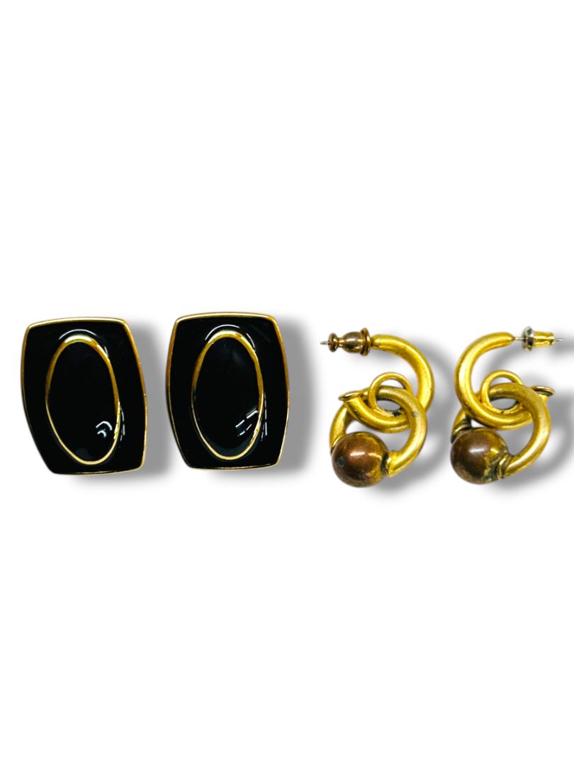2 Pair Vintage Post Pierced Earrings Goldtone Enameled Black 1.2" Entwined Hoop 1"