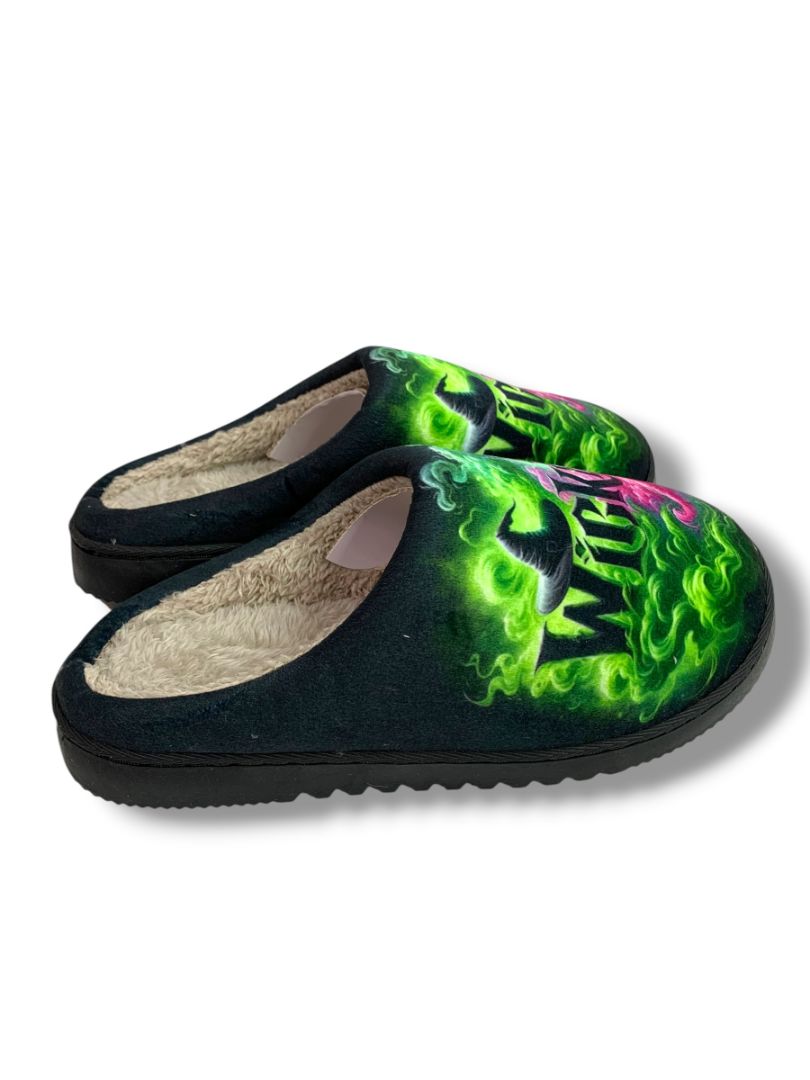 Size 7.5 (38/39) Wicked Womens Plush Hard Bottom Slippers