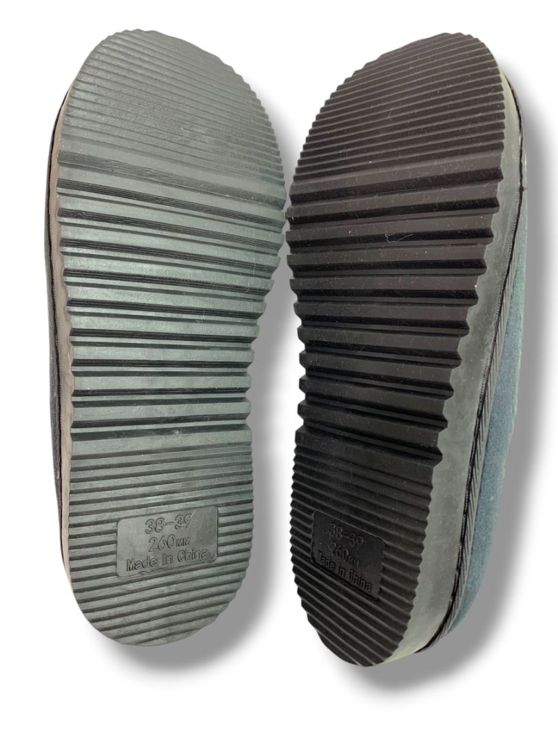 Size 7.5 (38/39) Wicked Womens Plush Hard Bottom Slippers