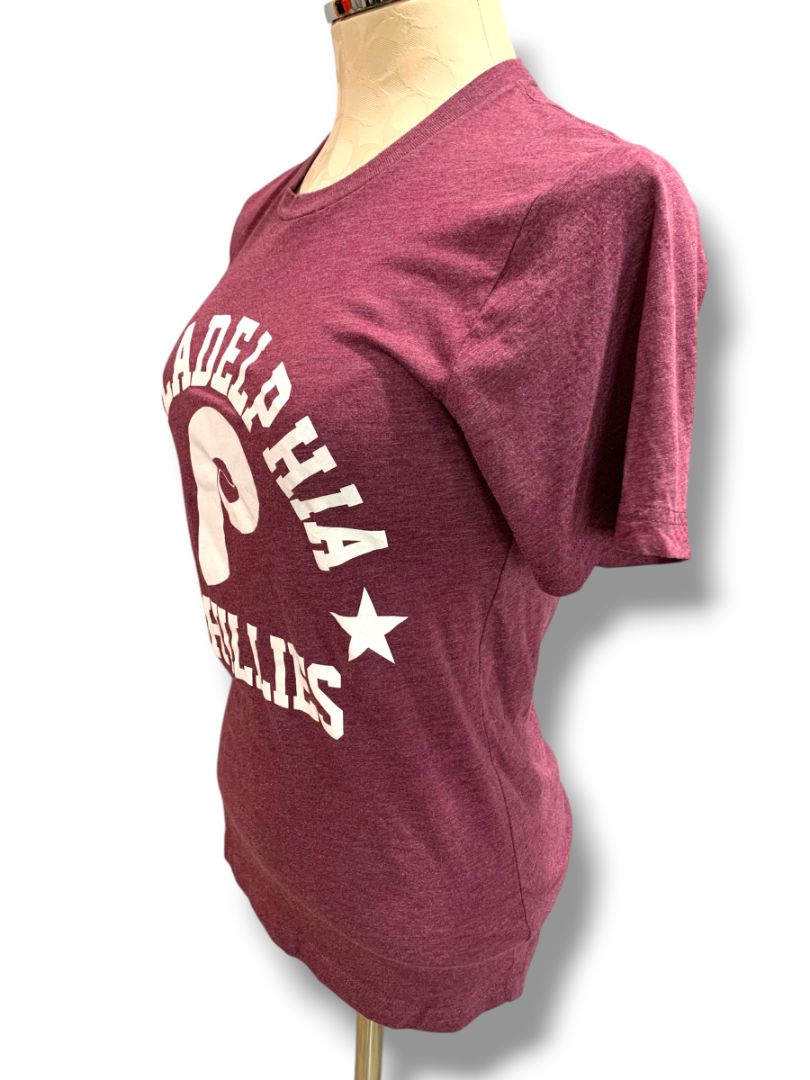 Size XS Womens Philadelphia Phillies Tshirt Heathered Burgundy
