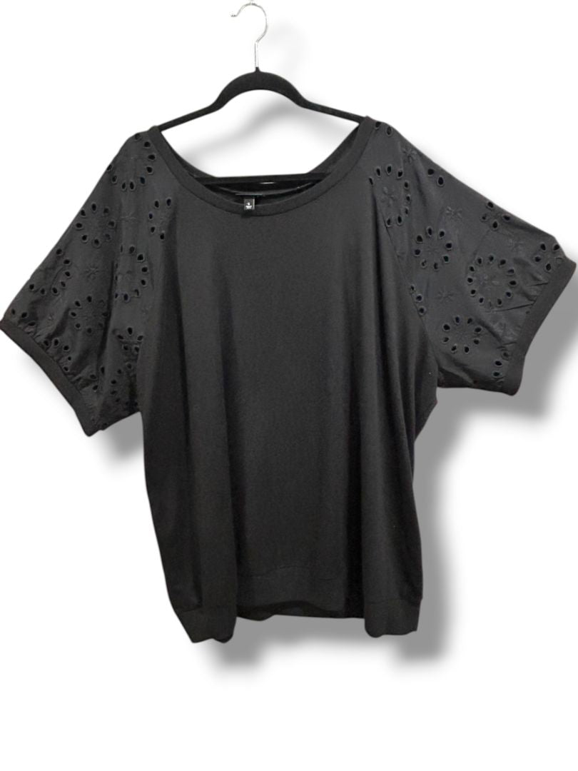 Size 5X Torrid Womens Plus Size Black Eyelet Sleeve Tshirt