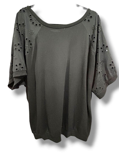 Size 5X Torrid Womens Plus Size Black Eyelet Sleeve Tshirt