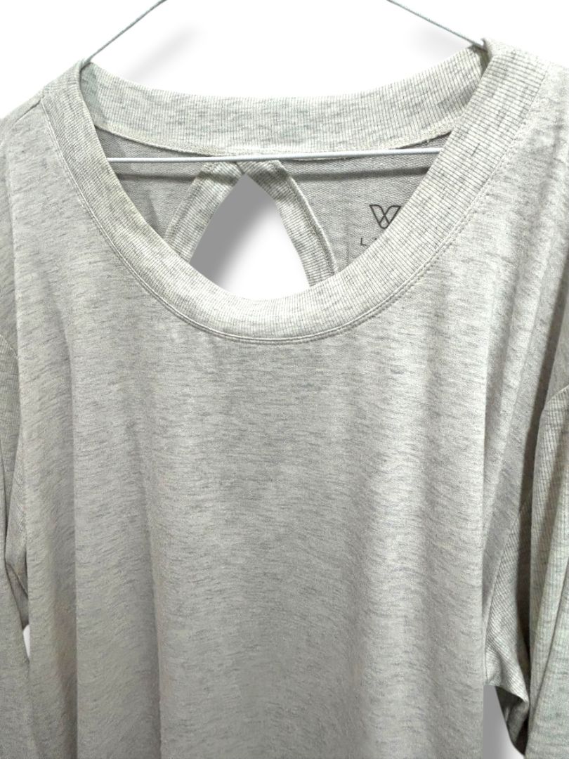 22/24 Livi Active Womens Plus Size Heathered Gray Lightweight Sweatshirt