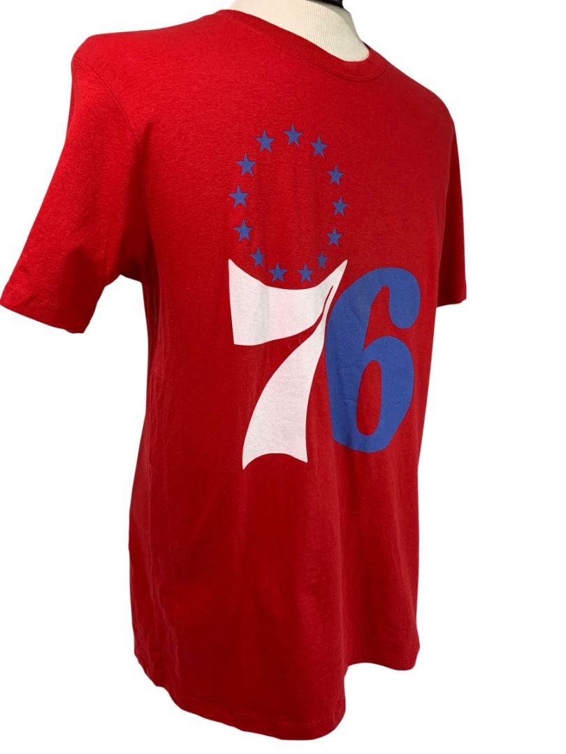 Medium '47 Mens Red Philadelphia 76ers Tshirt