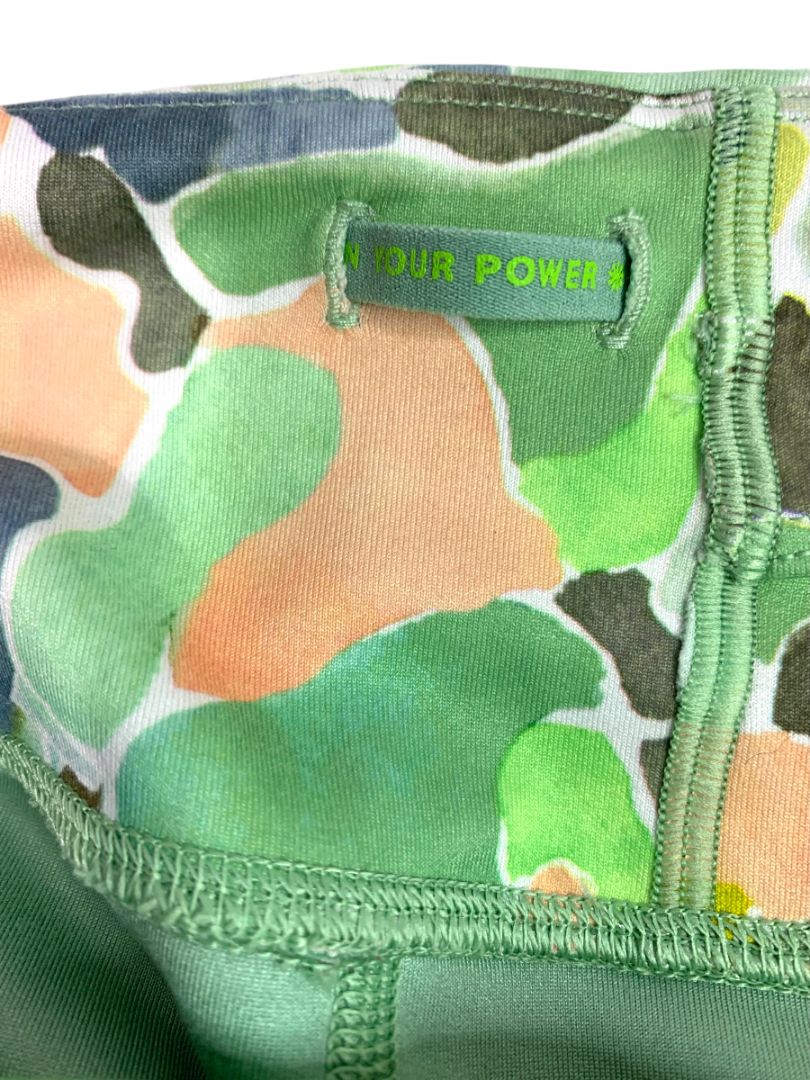 Size XXL Athleta Girl Chit Chat Leggings High Rise Printed Capri Green Print