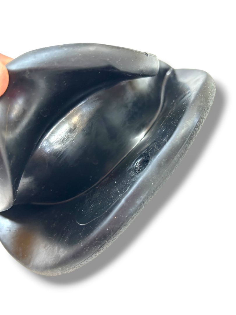 Salon Shampoo Bowl Neck Rest Black Rubbery Crescent Shape