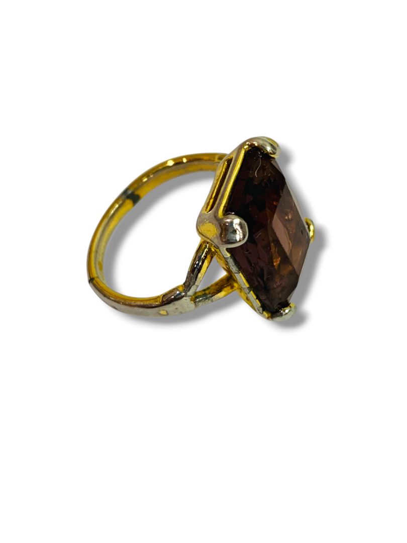 Size 7 Gold Elecroplate Ring Emerald Cut Faux Gem