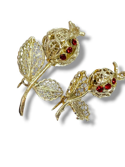 Silvertone Set of 2 Scatter Pins Brooches Silvertone Thistle 1.5"