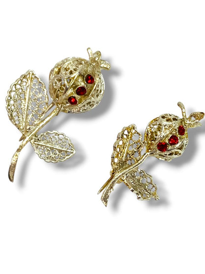 Silvertone Set of 2 Scatter Pins Brooches Silvertone Thistle 1.5"