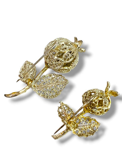 Silvertone Set of 2 Scatter Pins Brooches Silvertone Thistle 1.5"