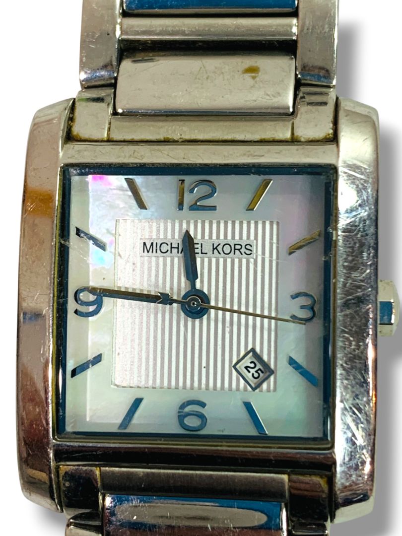 Michael Kors MK-3146 Women Silver Stainless Steel Analog Needs Battery