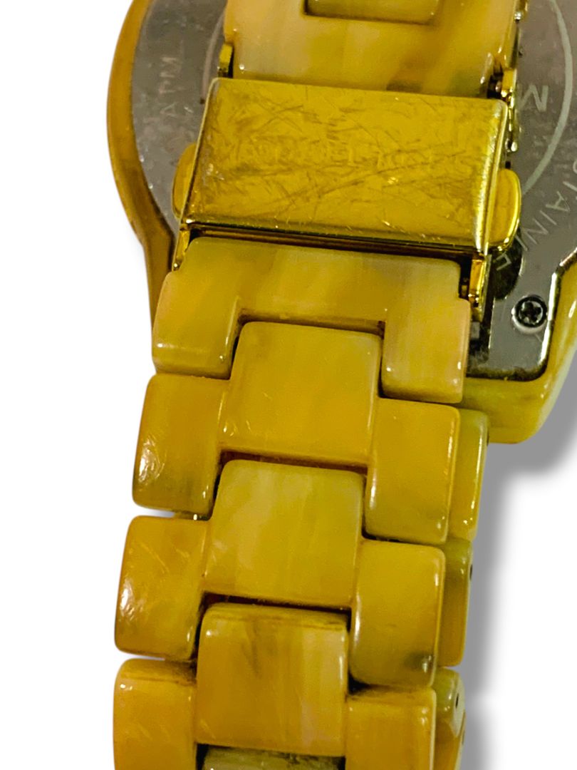 Michael Kors Womens Watch 37mm Gold Tone Champagne Dial MK-5039 For Parts Not Working