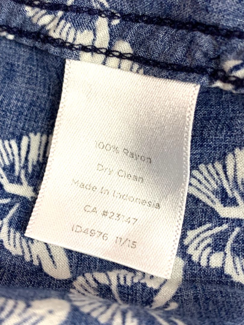Size XL Talbots Womens Butterfly Print Button Up Shirt Blouse Navy Blue White