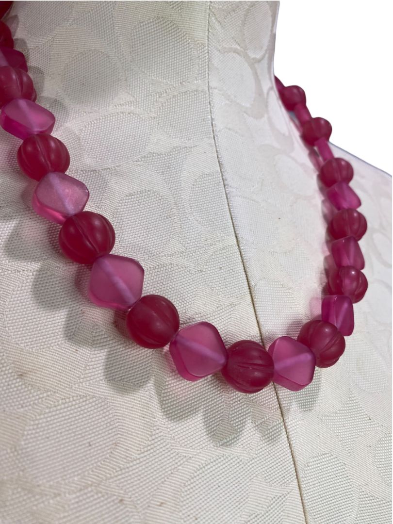 Dark Pink Frosted Acrylic Beaded Necklace Chunky Mixed 22.5"