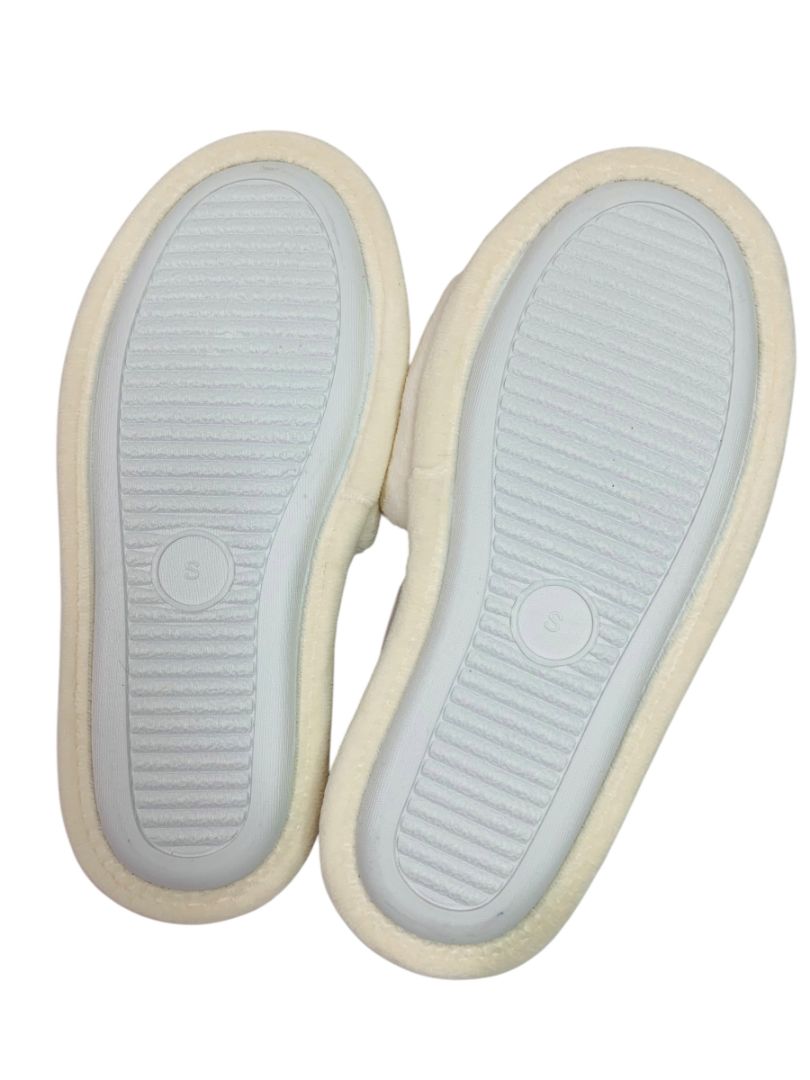 Small Nordstrom New Womens Plush Cream Slippers Hard Bottom