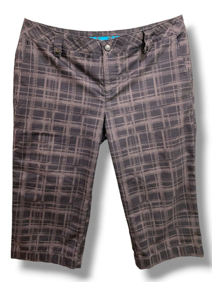 Size 12 Under Armour Performance Womens Golf Capri Pants