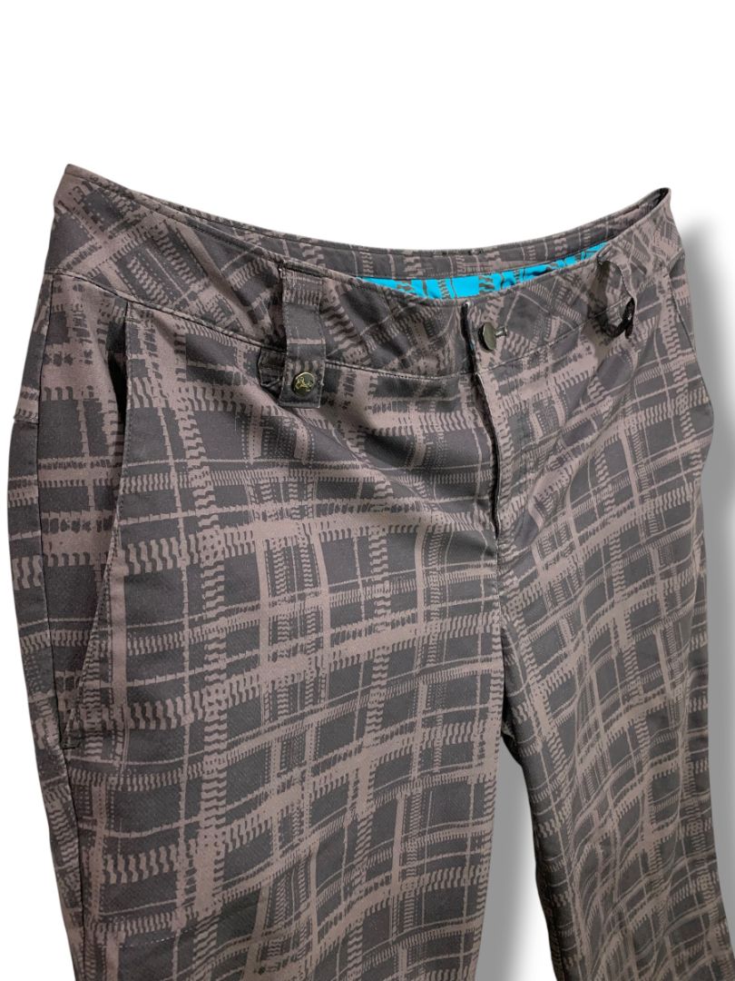 Size 12 Under Armour Performance Womens Golf Capri Pants