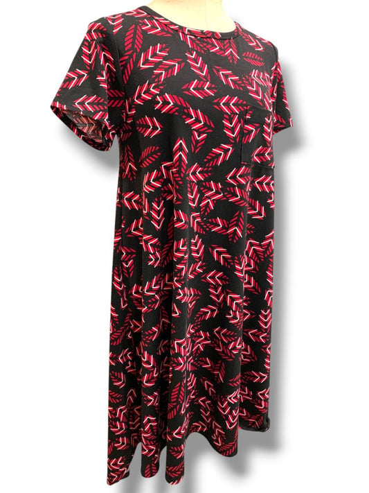 Small LulaRoe Feather Print Carly Dress Black Red Hi Lo Hem
