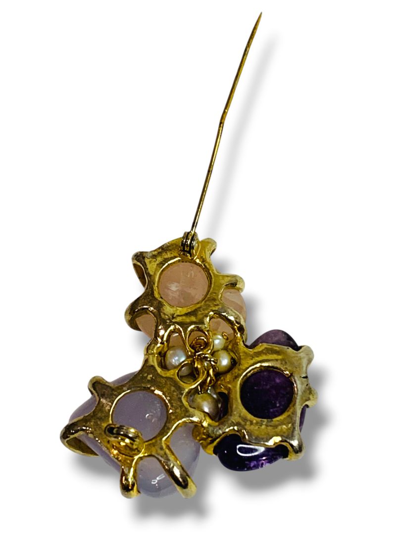 Polished Stone and Pearl Brooch Goldtone Setting 2"